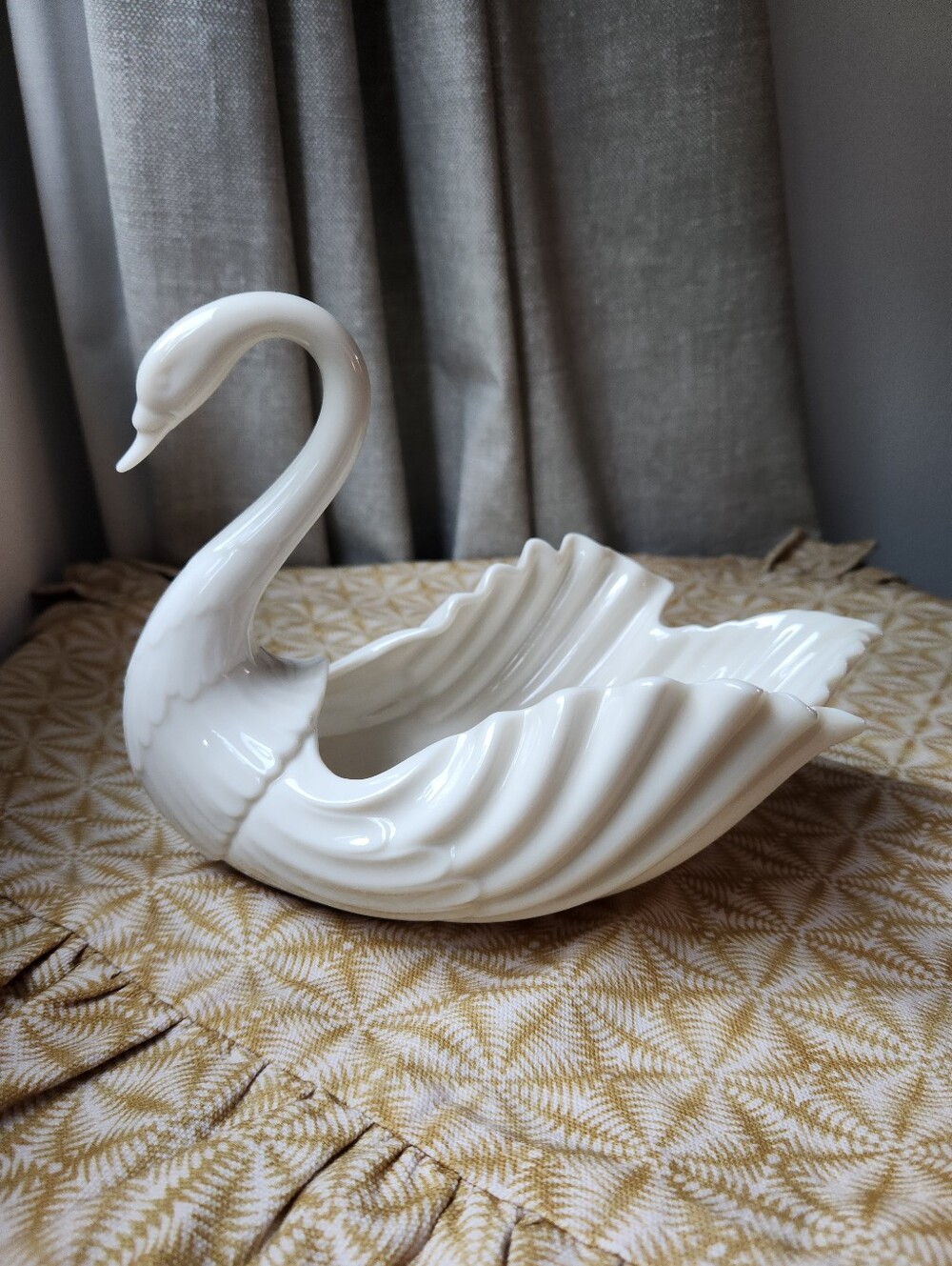 Vintage Lenox Large Swan Centerpiece Bowl - Excellent Condition